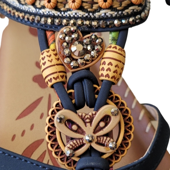 Women's Flat Sandals, Blue, Tan, Beaded. Size 10 - Picture 2 of 6